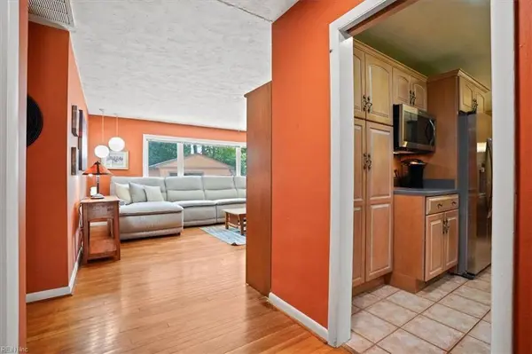 3741 Harton Rd, Virginia Beach, VA 23452