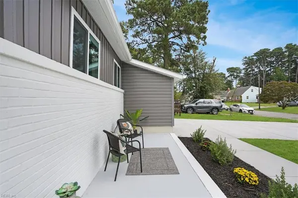 3760 Harton Rd, Virginia Beach, VA 23452