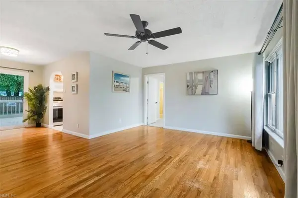 429 Gotham Rd, Virginia Beach, VA 23452