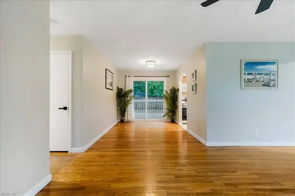 429 Gotham Rd, Virginia Beach, VA 23452