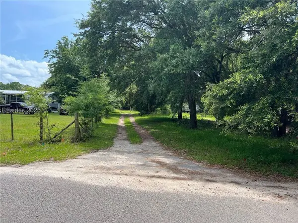 66 Tombee RD, St Helena Island, SC 29920