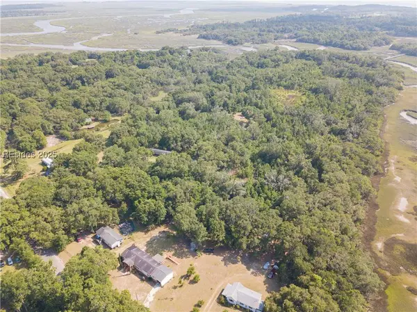 66 Tombee RD, St Helena Island, SC 29920