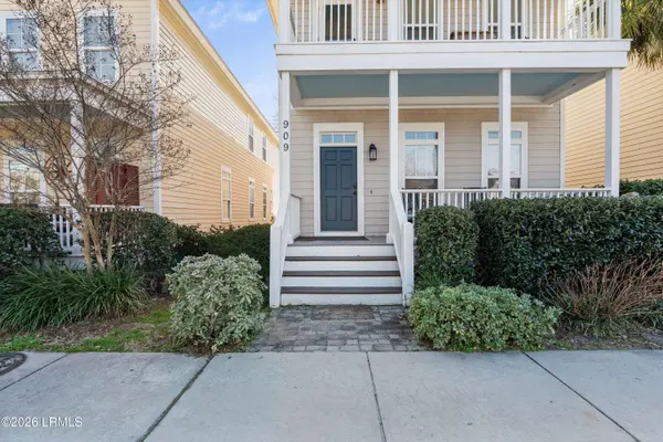 909 12th ST Street, Port Royal, SC 29935