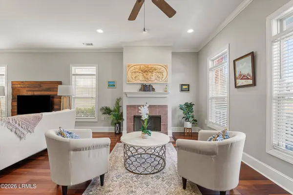 909 12th ST Street, Port Royal, SC 29935