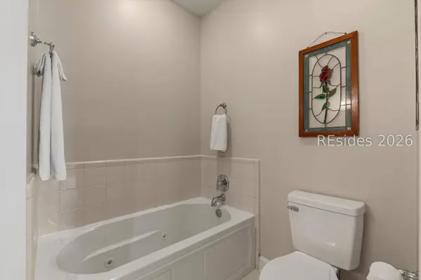 6 White Pond BLVD, Beaufort, SC 29902