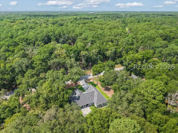 24 Alumni RD, Beaufort, SC 29907