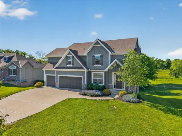 8218 NE 90th ST, Kansas City, MO 64157