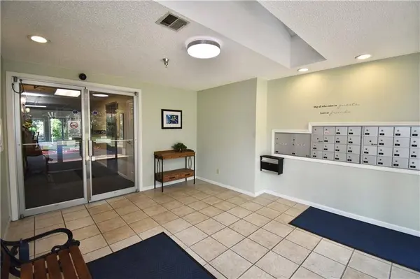 17800 E Bolger RD #101, Independence, MO 64055