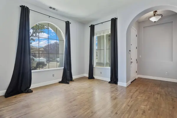 5239 Sire CT, Riverbank, CA 95367