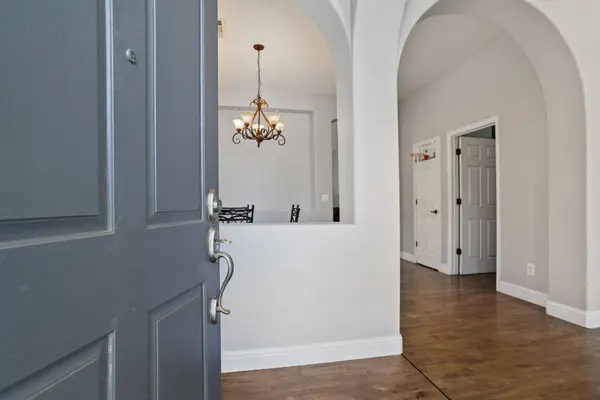 5239 Sire CT, Riverbank, CA 95367
