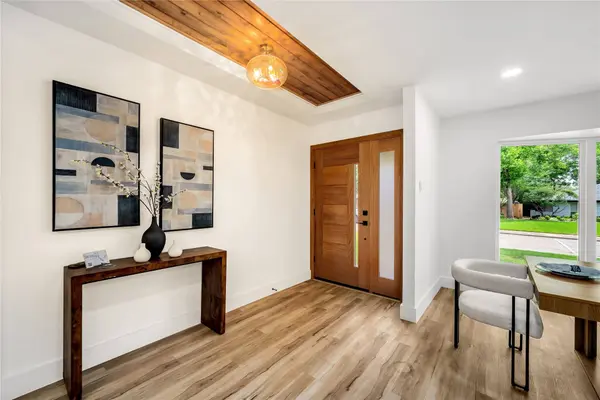 4109 Candlenut LN, Dallas, TX 75244