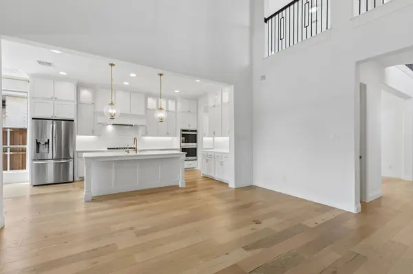 8213 Western, The Colony, TX 75056