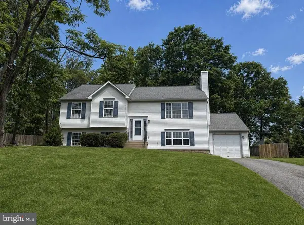 5703 WESTCHESTER LN