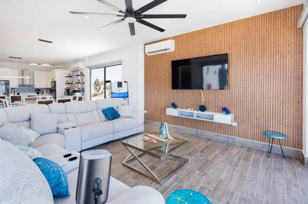 117 Playa Paloma, Santo Tomas,