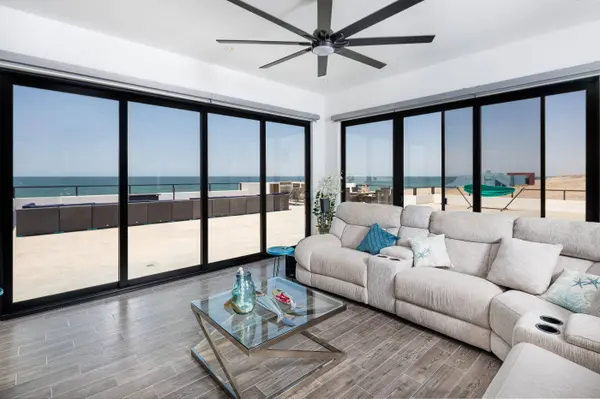 117 Playa Paloma, Santo Tomas,