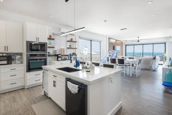 117 Playa Paloma, Santo Tomas,