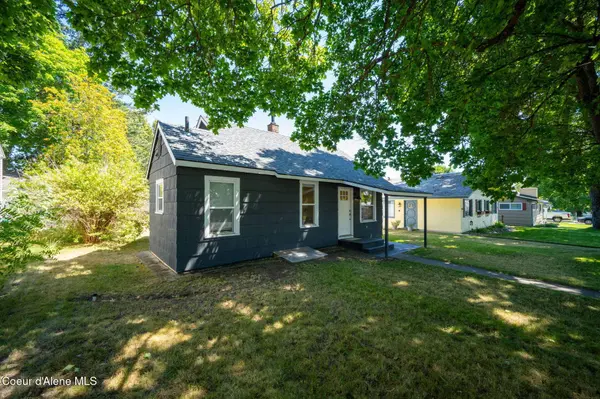 2018 N 5th ST, Coeur d'Alene, ID 83814