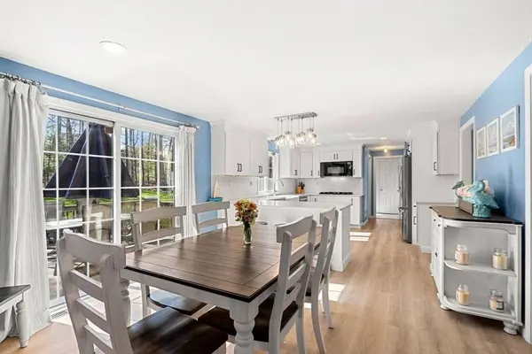 270 Morgan Rd, Northbridge, MA 01588
