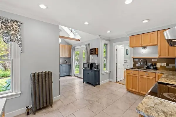 57 Depot St, Grafton, MA 01560