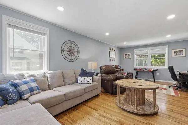 18 Bruce St, Grafton, MA 01519
