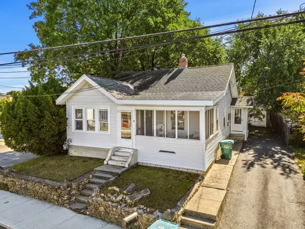 6 Hartford Ave W