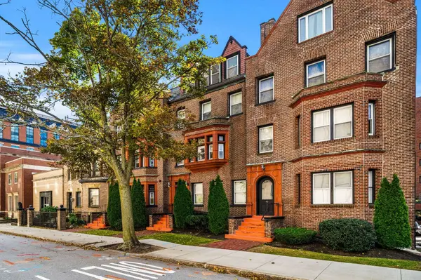 38 Elm St #4, Worcester, MA 01609