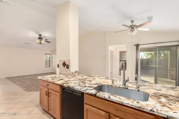 44213 W CYPRESS Lane, Maricopa, AZ 85138