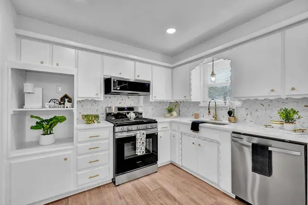 125 SW 6th ST