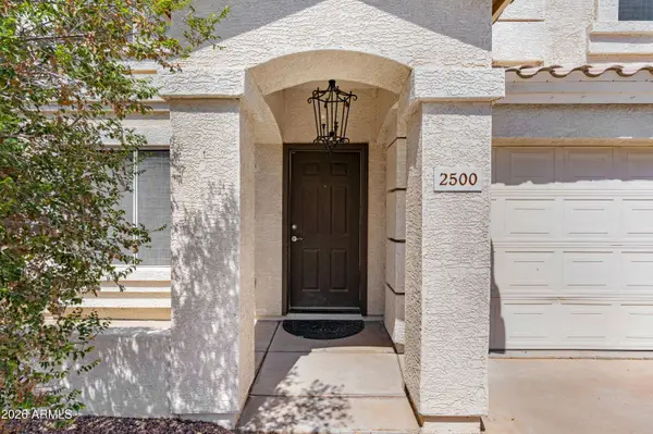 2500 E ORCHID Lane, Gilbert, AZ 85296