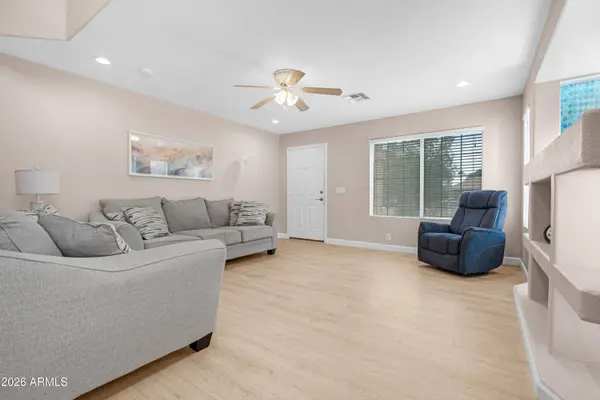 2500 E ORCHID Lane, Gilbert, AZ 85296