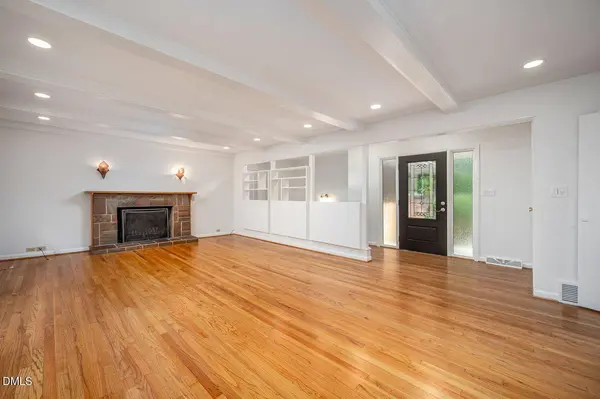 508 Hawthorne LN, Chapel Hill, NC 27517