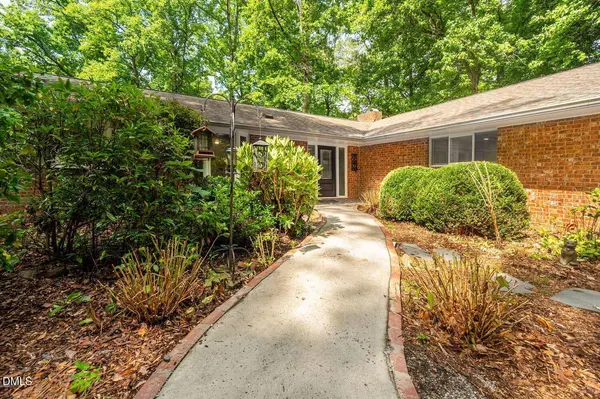 508 Hawthorne LN