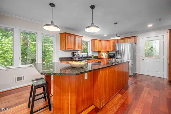 811 Kings Mill RD, Chapel Hill, NC 27517