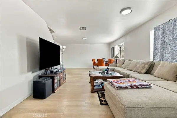 14839 Sylvan ST, Van Nuys, CA 91411
