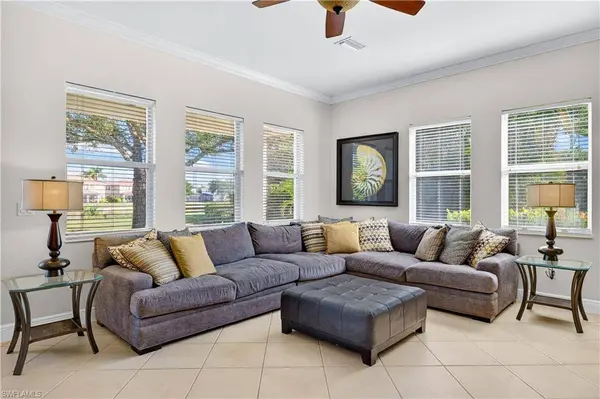 2212 Vardin PL, Naples, FL 34120