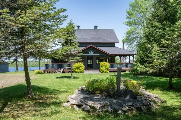 8800N Sams LN, Winter, WI 54896