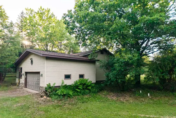 12158W Twin Lake RD, Hayward, WI 54843