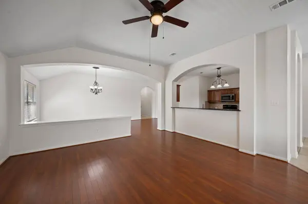882 Shadow Creek BLVD, Buda, TX 78610
