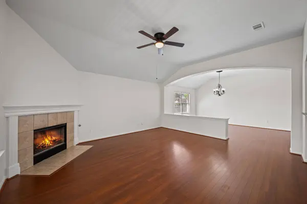 882 Shadow Creek BLVD, Buda, TX 78610