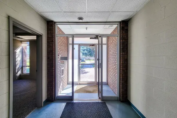 620 Ireland RD, Norfolk, ON N3Y 4K2