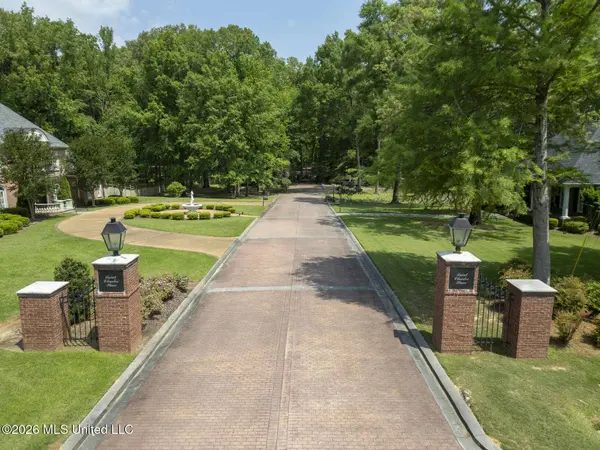 0 St Charles Place, Clinton, MS 39056