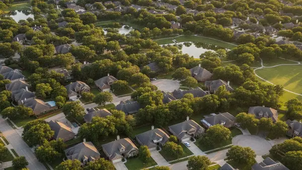 What to Expect for Buyer Closing Costs in Friendswood, TX (2026)