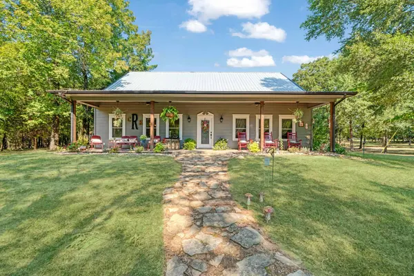 2205 County Road 44600, Blossom, TX 75416