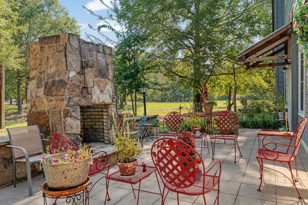 2205 County Road 44600, Blossom, TX 75416