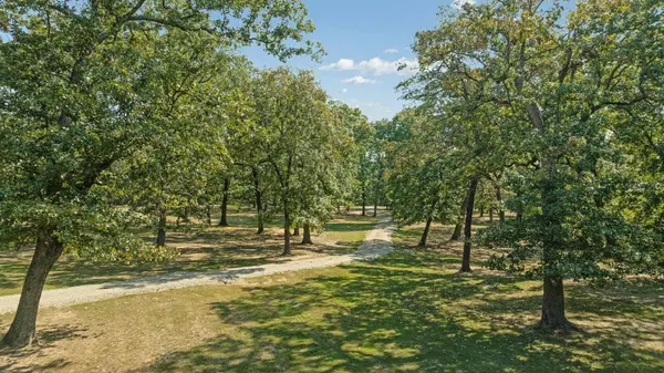 2205 County Road 44600, Blossom, TX 75416
