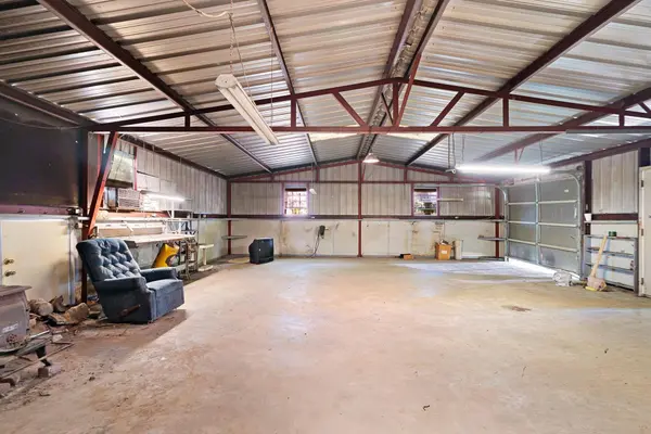 202 4th ST NW, Paris, TX 75460