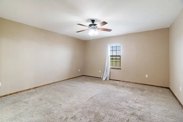 1473 CR 23900, Brookston, TX 75421