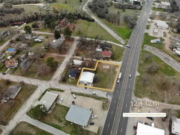 124 12th ST, Somerville, TX 77879