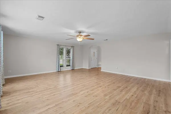 10023 Kirkwren DR, Houston, TX 77089