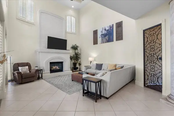 541 Villa DR, Seabrook, TX 77586